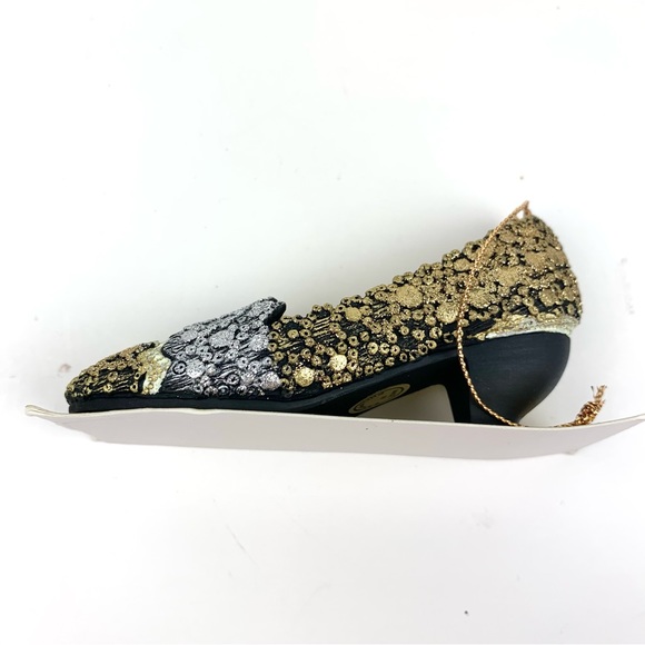 MMA French Sequined Shoe Ornament Roger Vivier for Dior hand painted - Picture 5 of 9